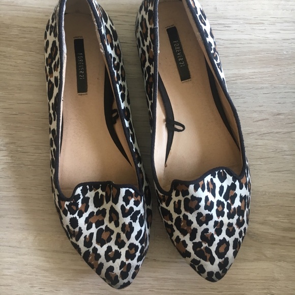 Forever 21 Shoes - Forever 21 leopard print flats